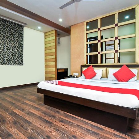 Hotel OYO 6467 Kochar Plaza Delhi  Exterior foto
