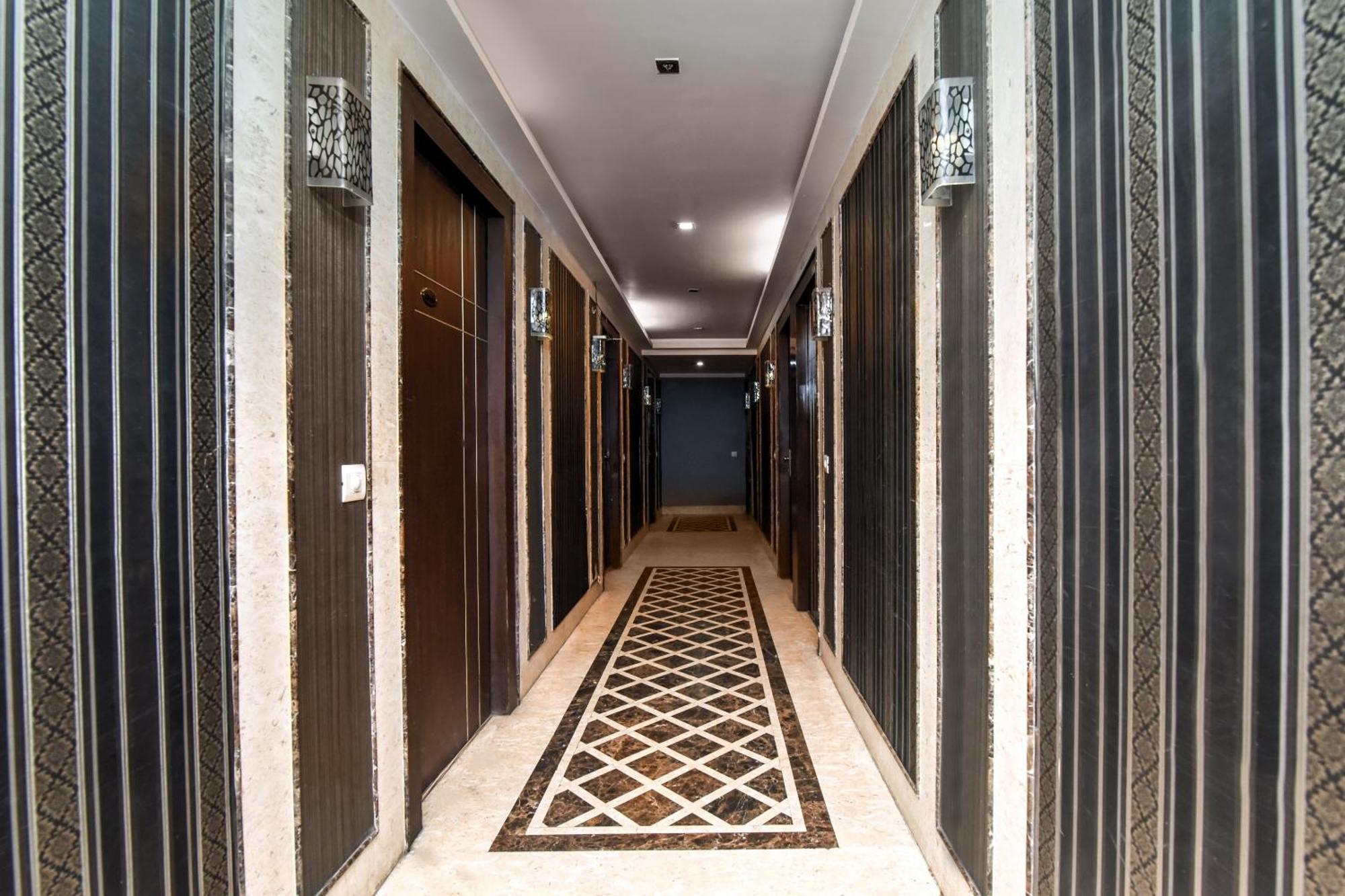 Hotel OYO 6467 Kochar Plaza Delhi  Exterior foto