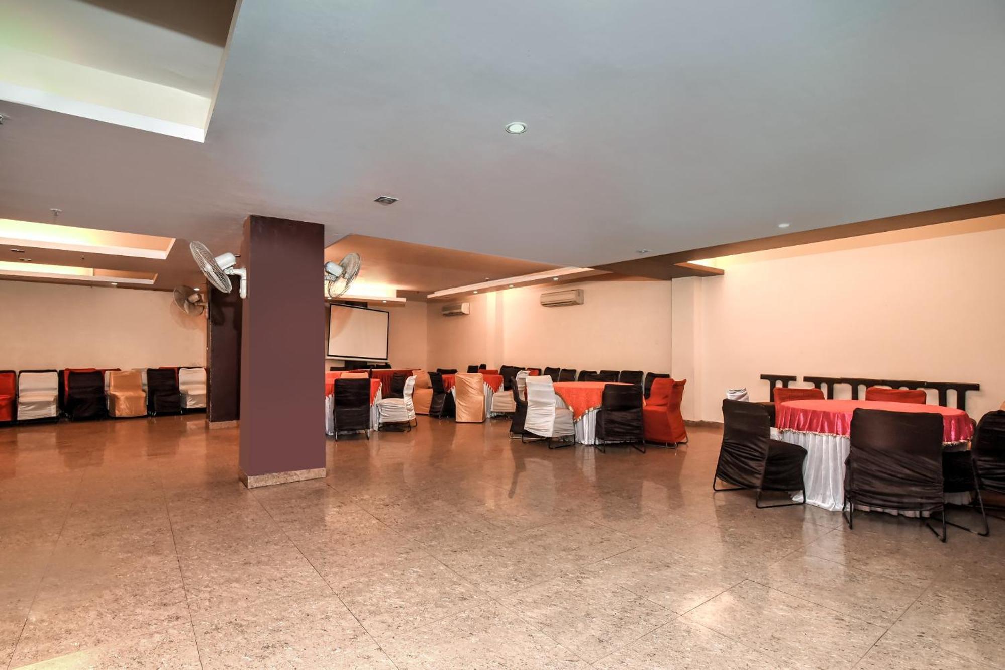 Hotel OYO 6467 Kochar Plaza Delhi  Exterior foto