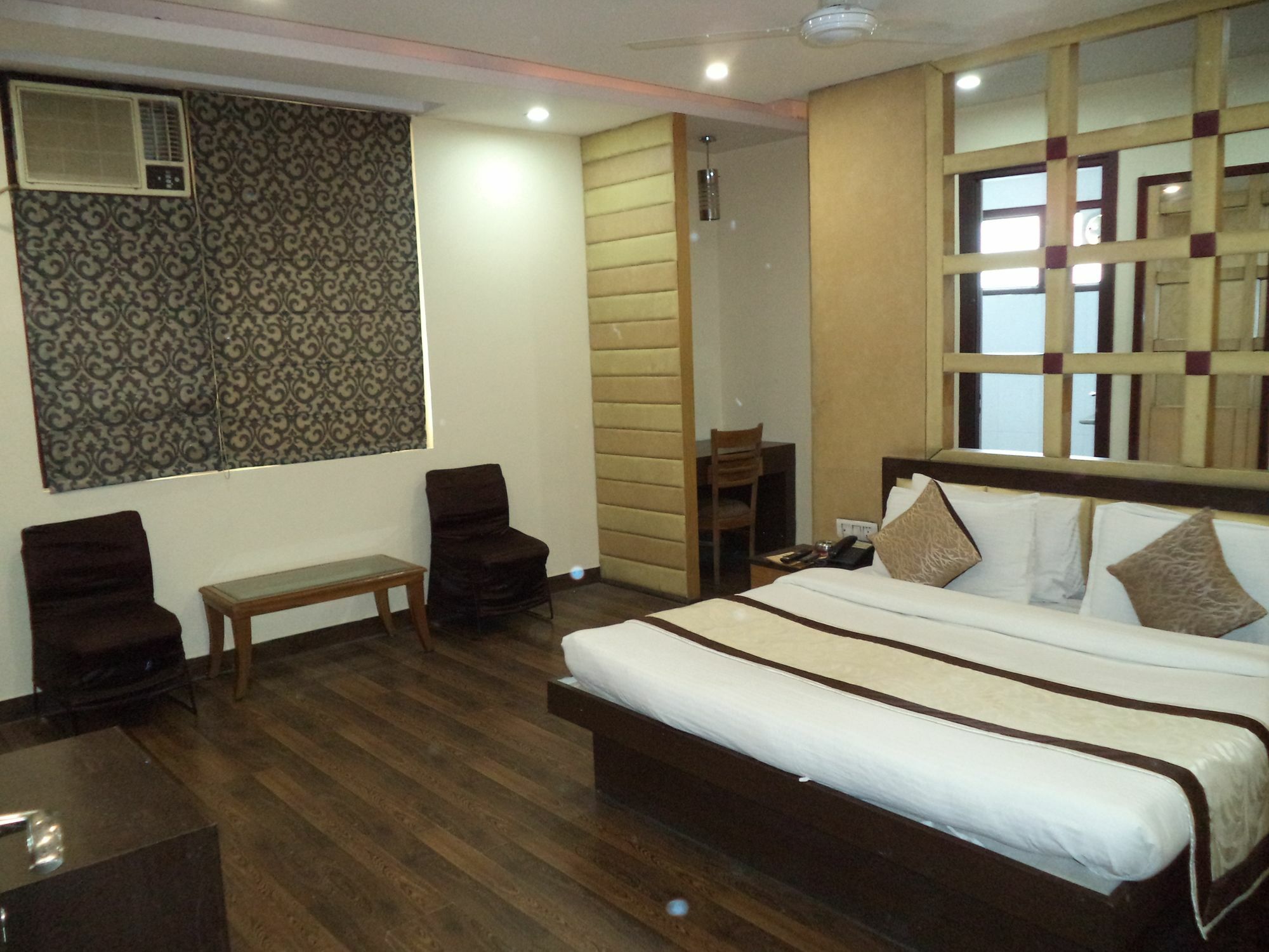 Hotel OYO 6467 Kochar Plaza Delhi  Exterior foto